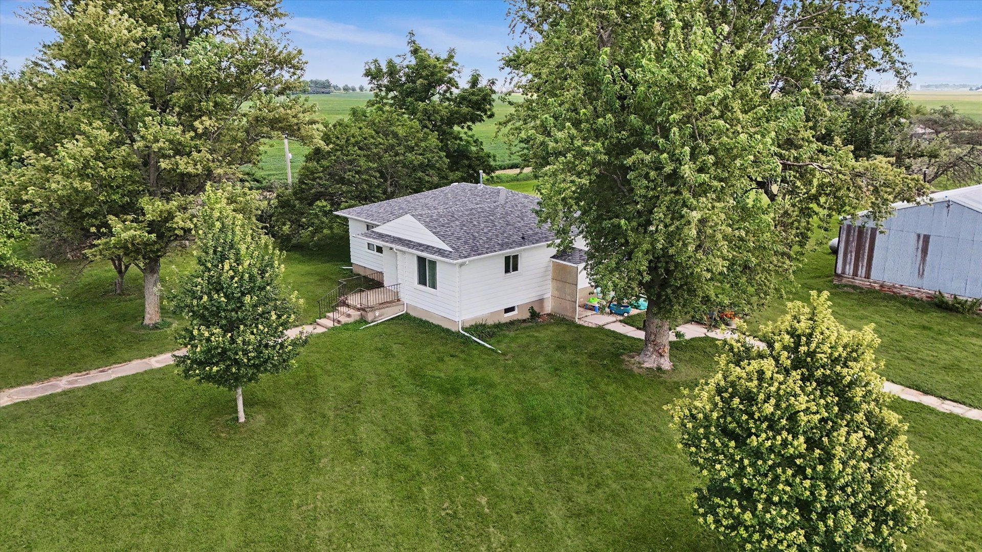 396 N 100e Road Property Photo 2
