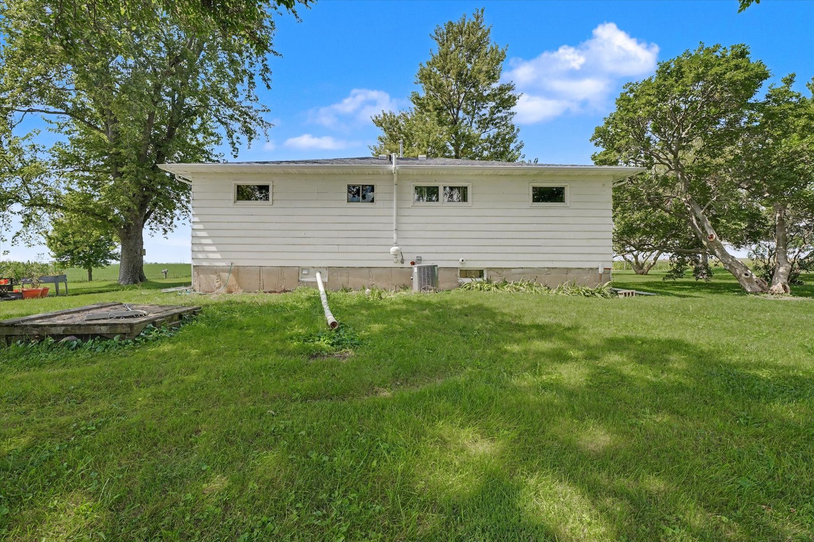 396 N 100e Road Property Photo 32