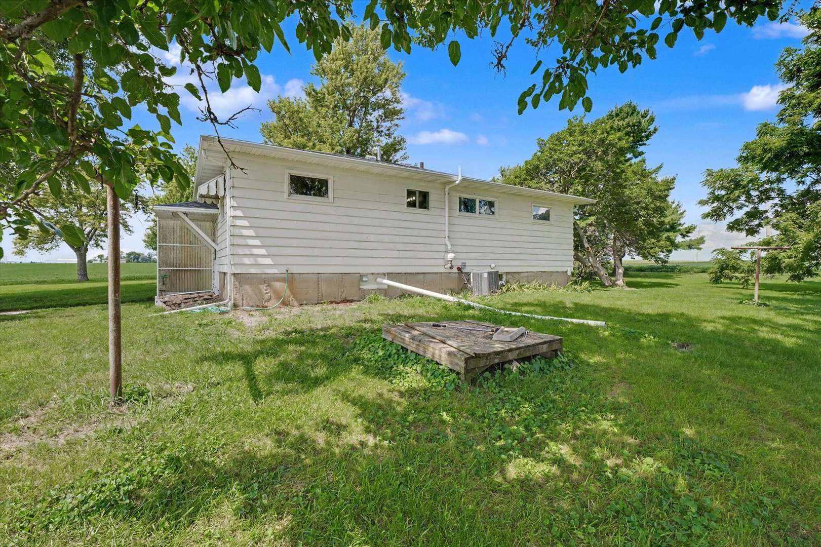 396 N 100e Road Property Photo 33