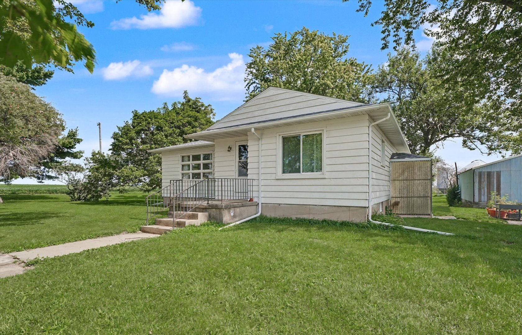 396 N 100e Road Property Photo 47