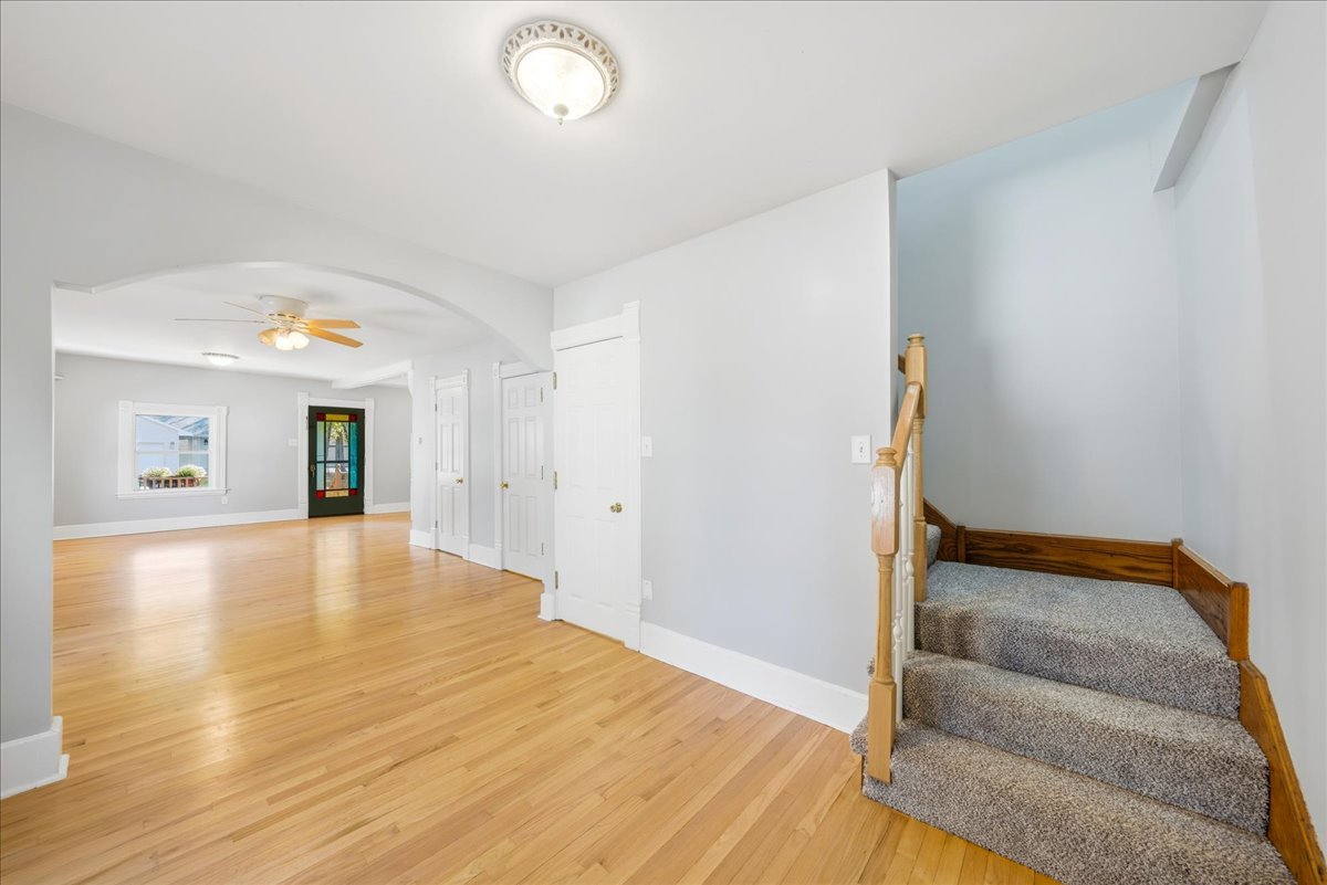 317 E Dearborn Street Property Photo 7