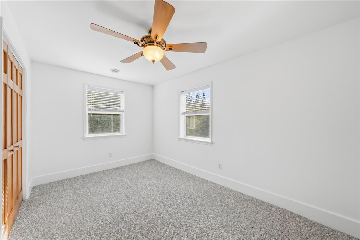 317 E Dearborn Street Property Photo 20