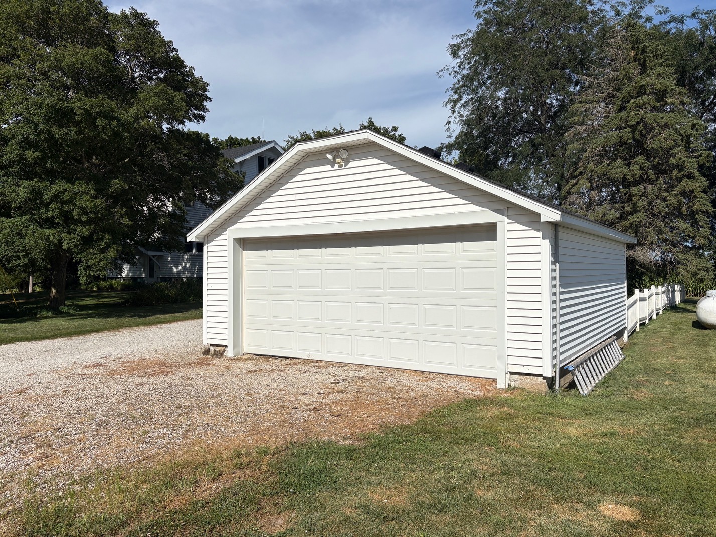 11726 Cardinal Road Property Photo 8