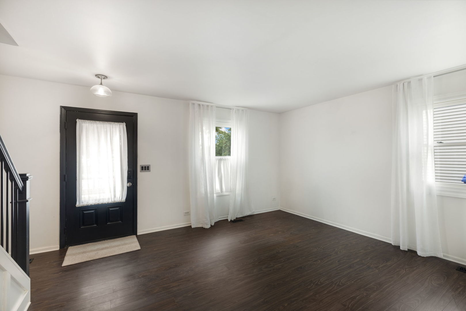 630 Hobart Drive Property Photo 5