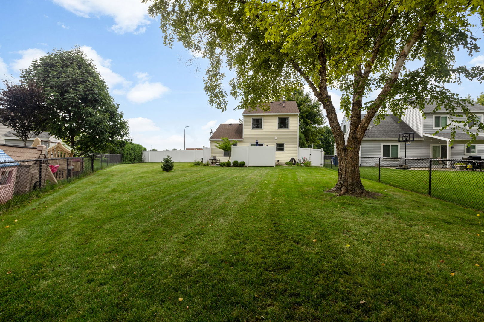 630 Hobart Drive Property Photo 22