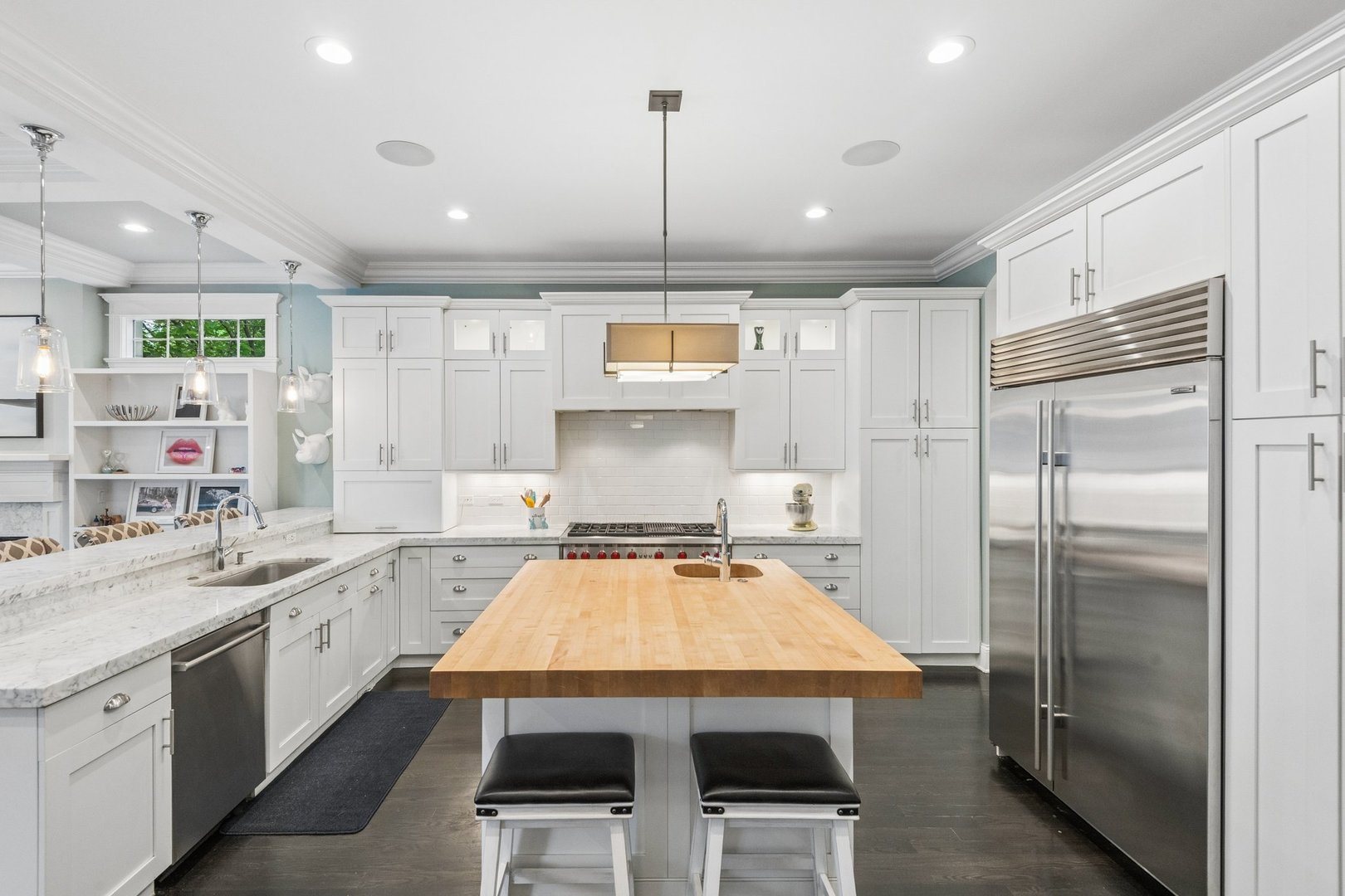 2109 W Sunnyside Avenue Property Photo 12