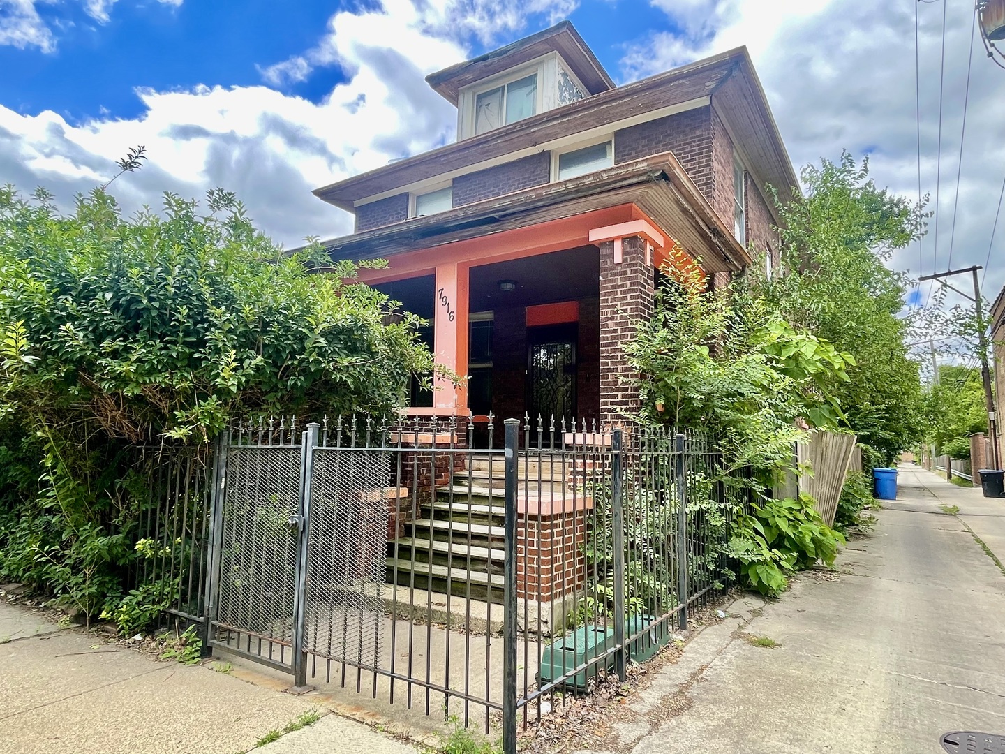 7916 S Constance Avenue Property Photo 1