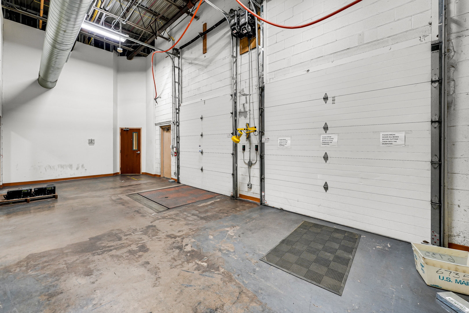 721 E 112th Street Property Photo 4
