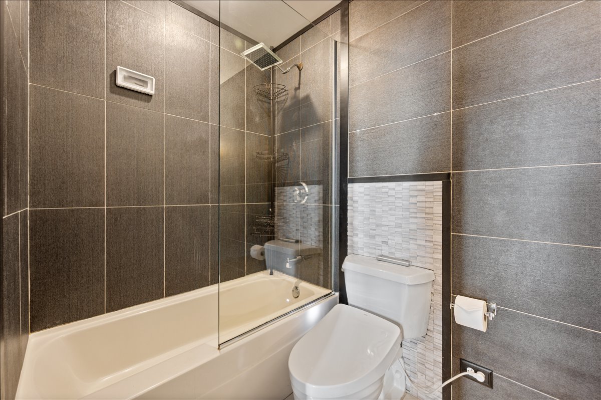 20 N State Street 409 Property Photo 21