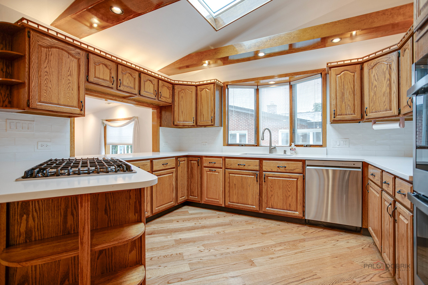605 N Windsor Drive Property Photo 6