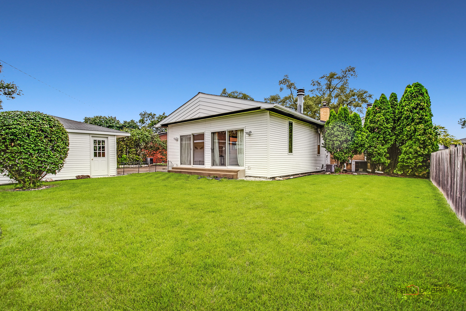 605 N Windsor Drive Property Photo 32