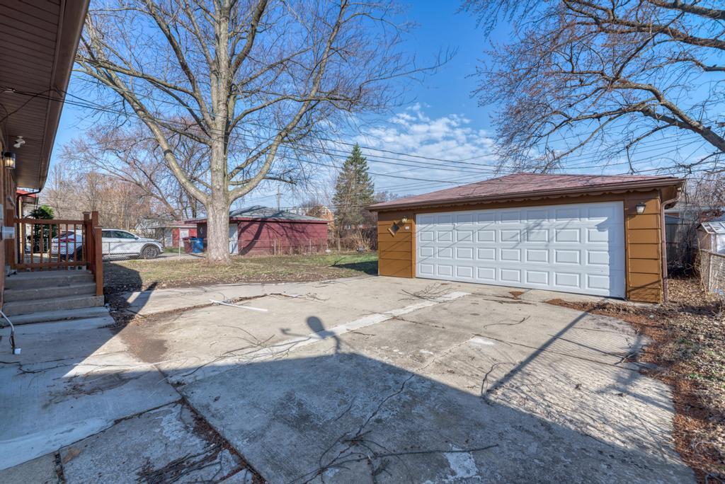 353 W Hickory Street Property Photo 20