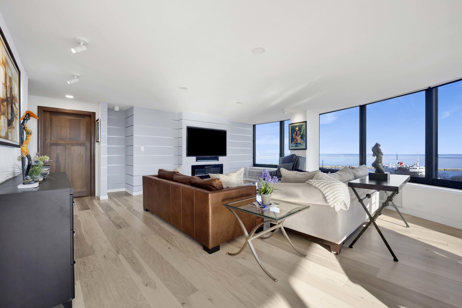 155 N Harbor Drive 212-213 Property Photo 7