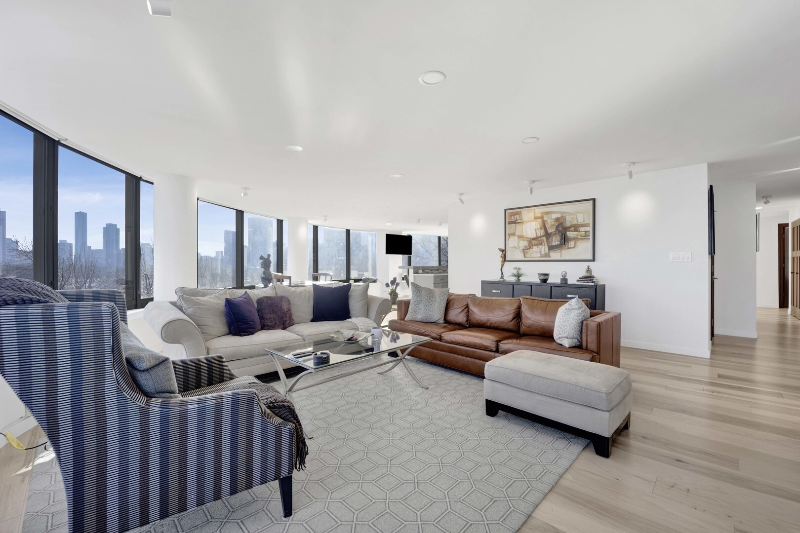 155 N Harbor Drive 212-213 Property Photo 9