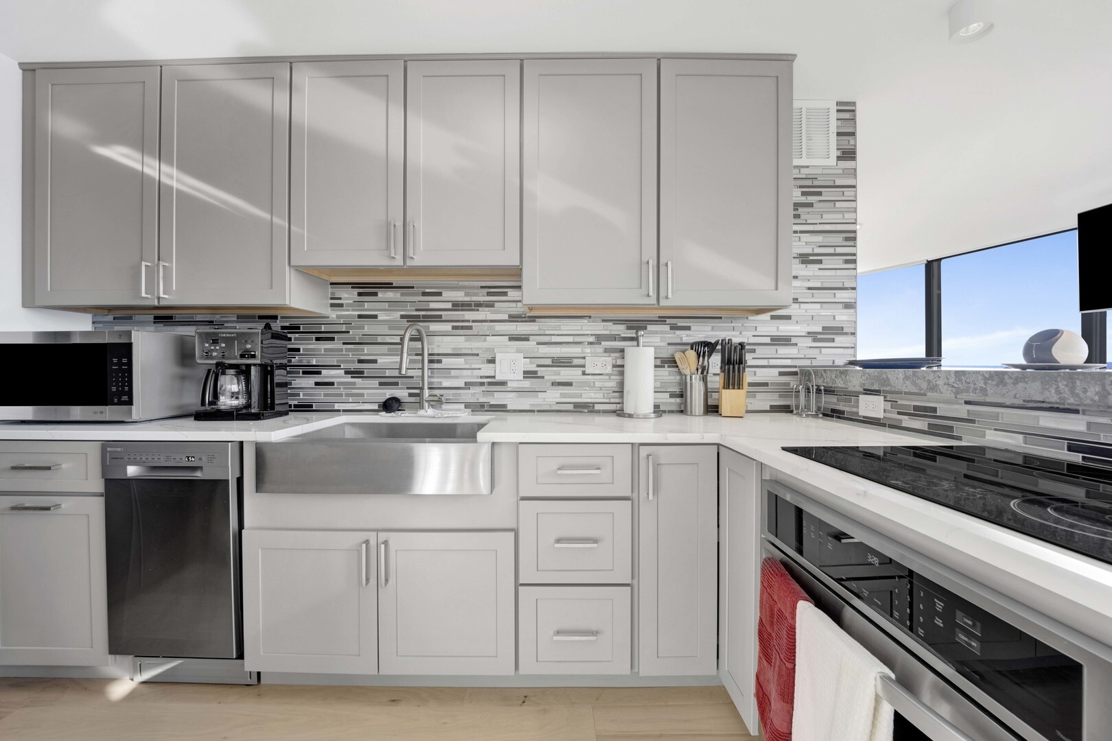 155 N Harbor Drive 212-213 Property Photo 13