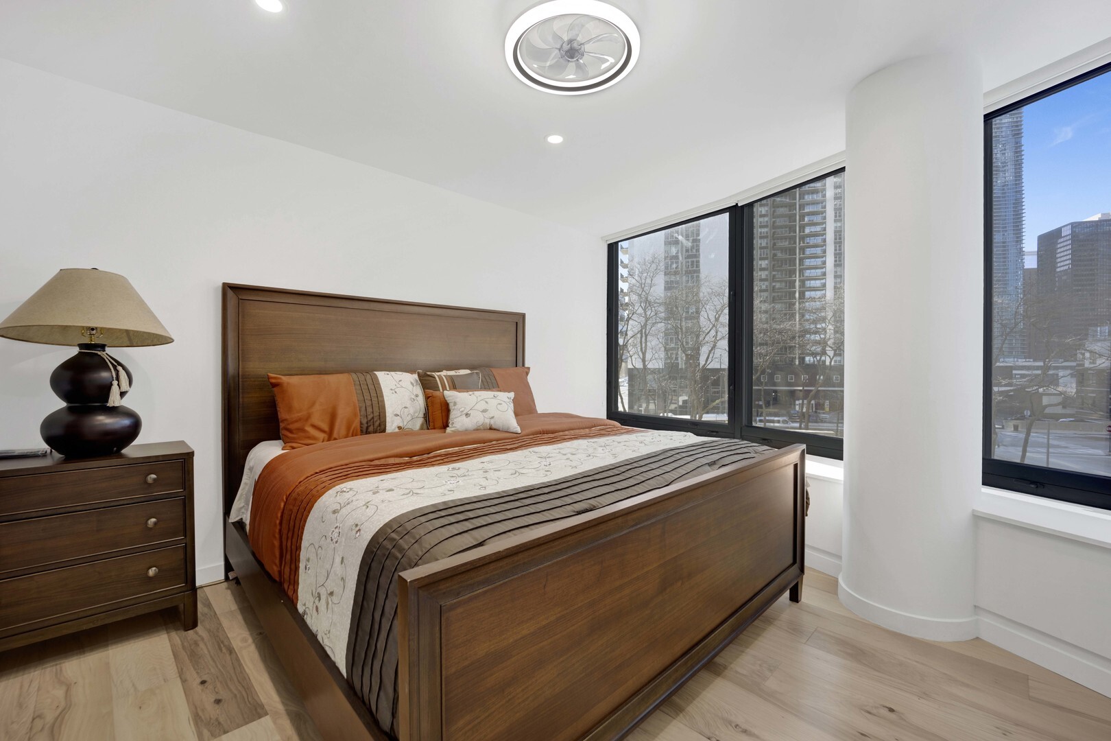 155 N Harbor Drive 212-213 Property Photo 27