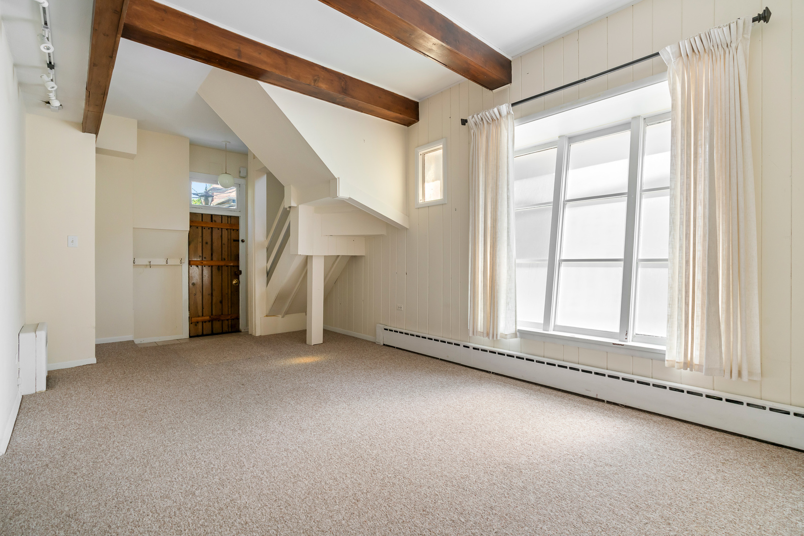 1235.5 Ridge Avenue Property Photo 13