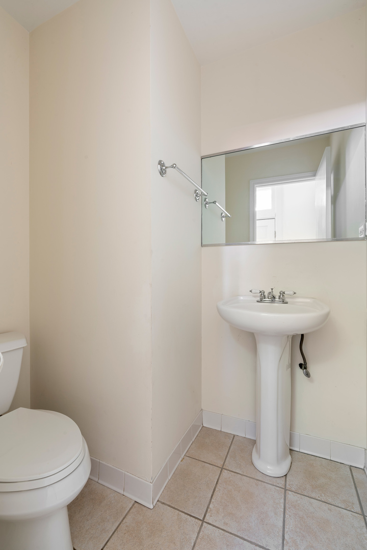 1235.5 Ridge Avenue Property Photo 15