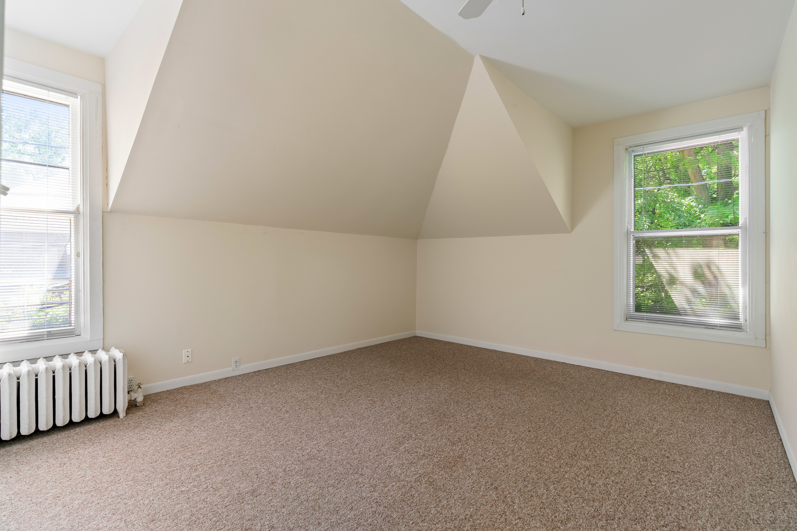 1235.5 Ridge Avenue Property Photo 17