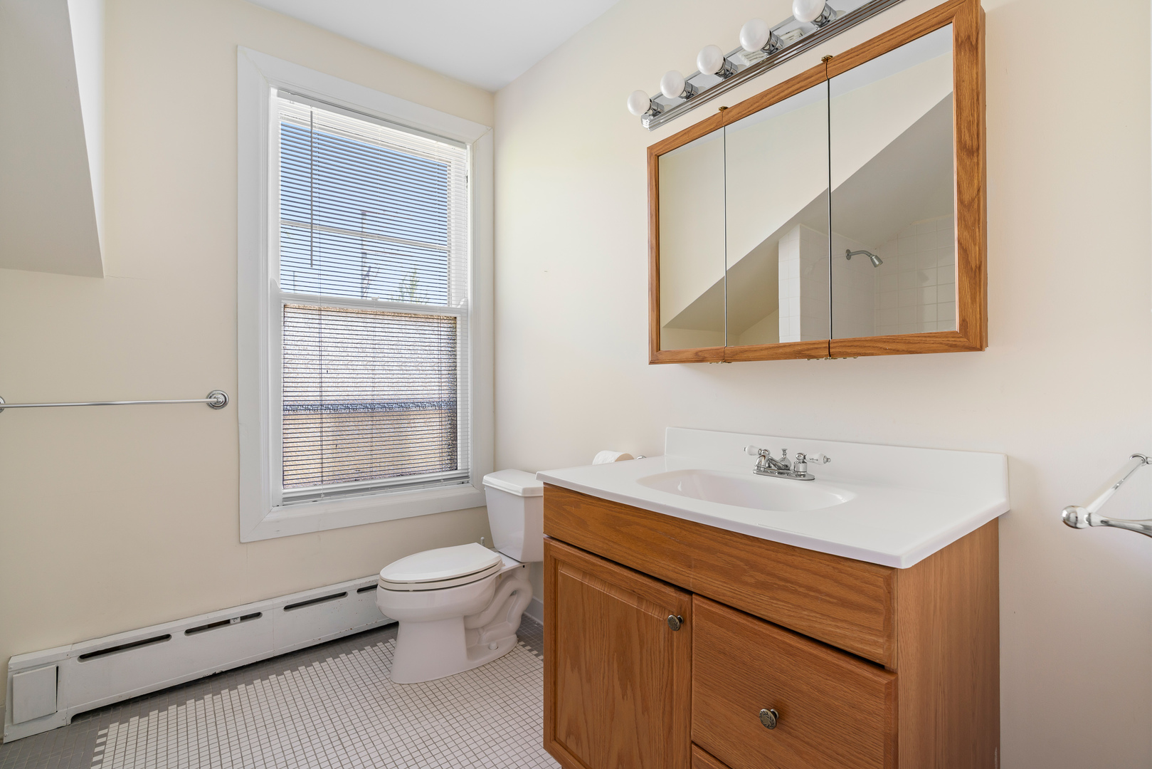 1235.5 Ridge Avenue Property Photo 18