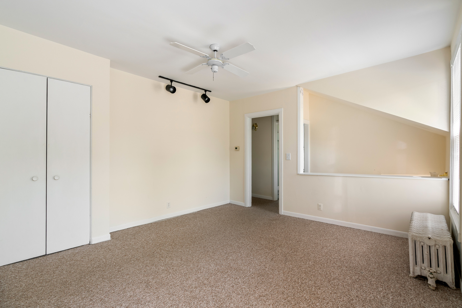 1235.5 Ridge Avenue Property Photo 28