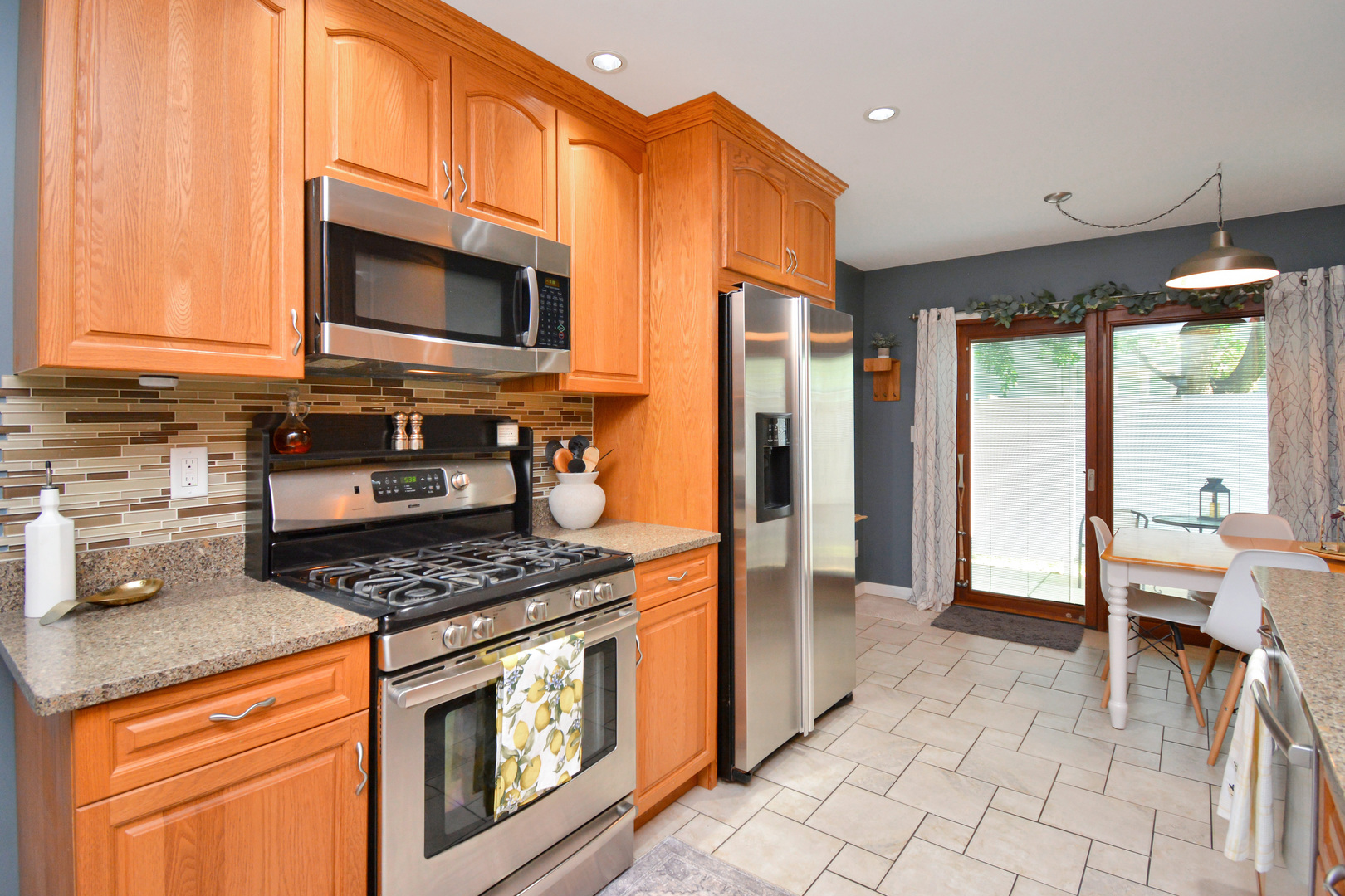 1562 Hunt Drive B Property Photo 10