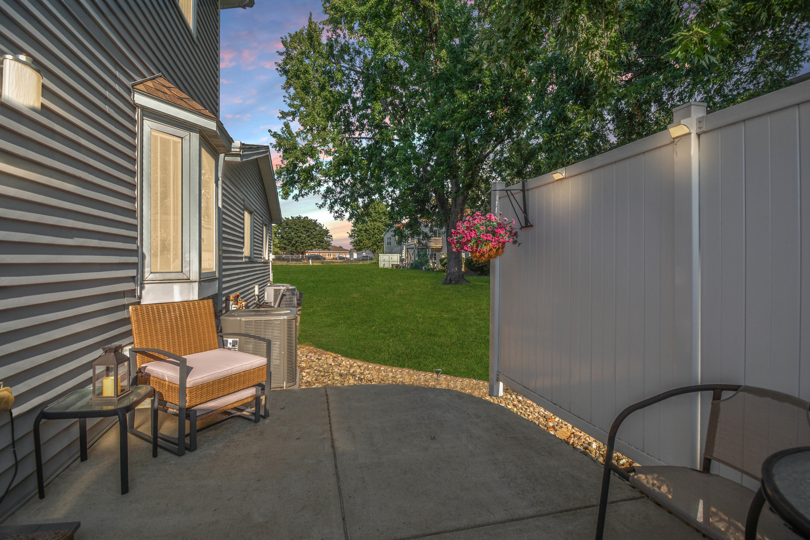 1562 Hunt Drive B Property Photo 30