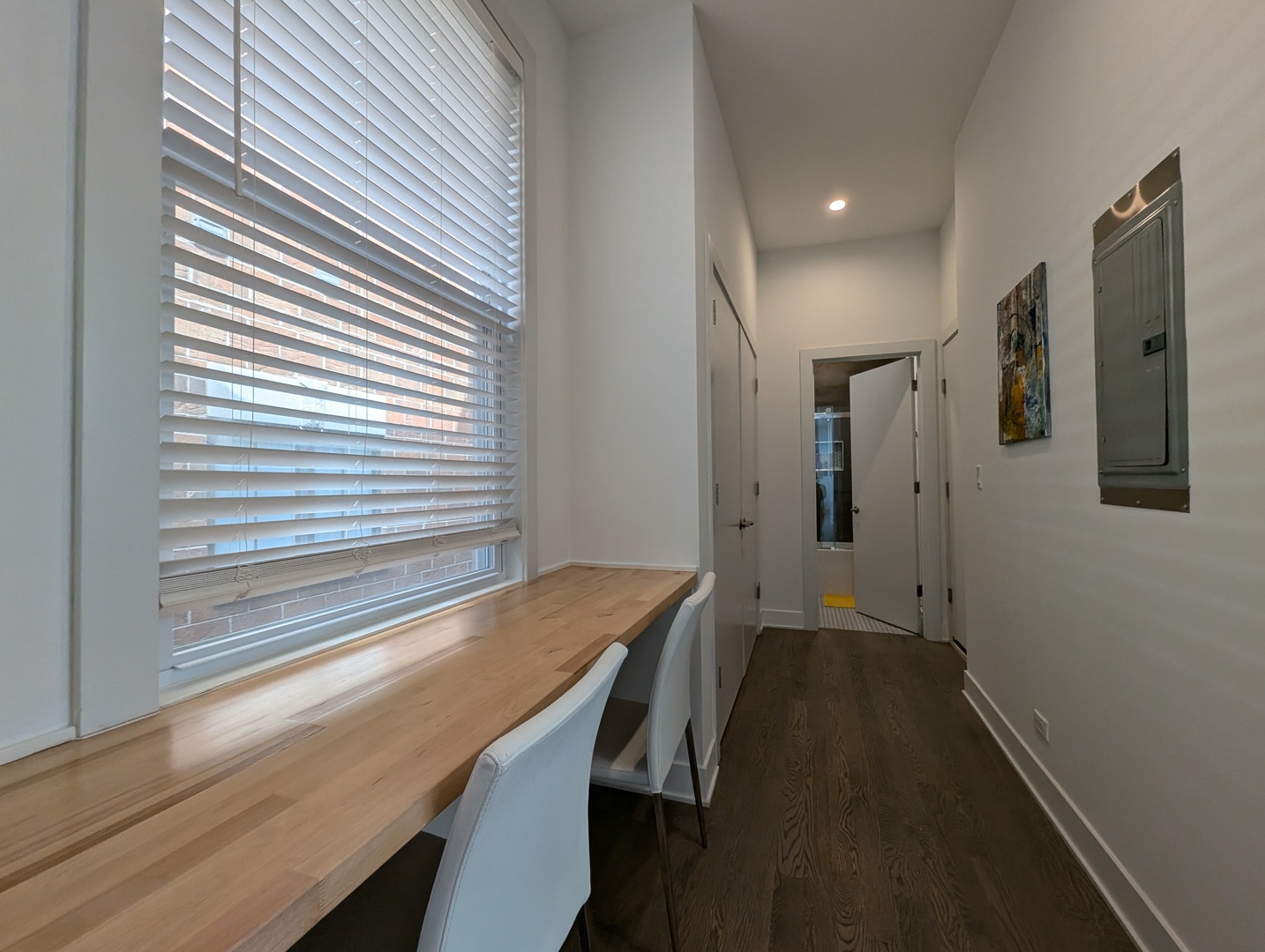 2120 W Belmont Avenue 3f Property Photo 8