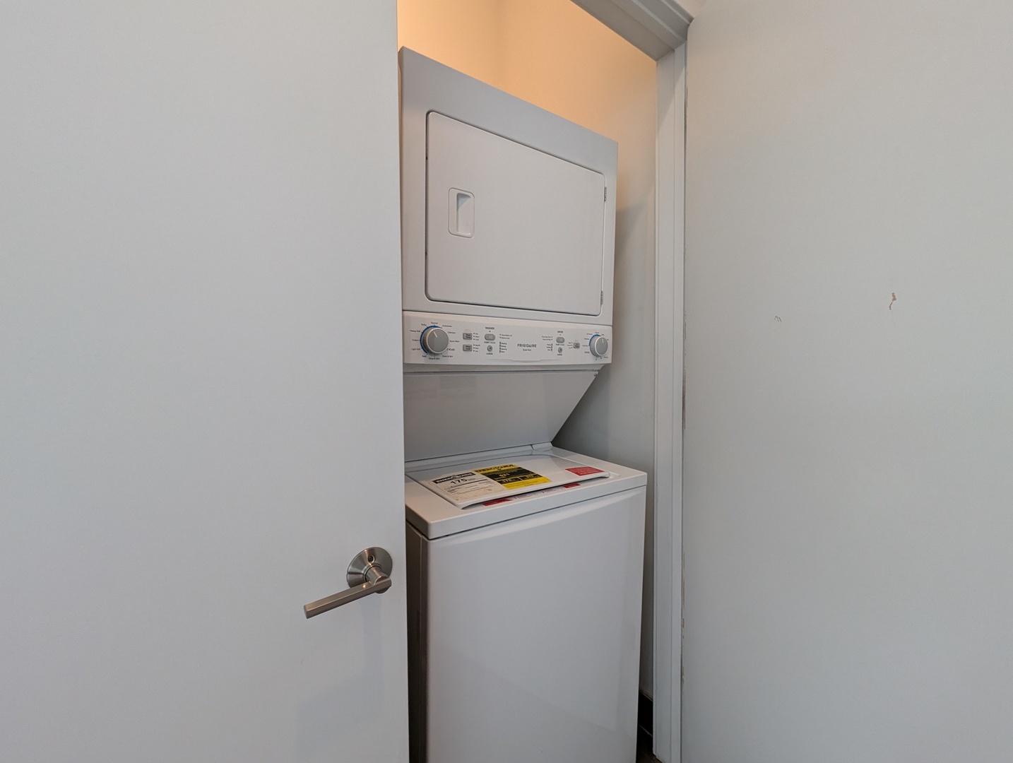 2120 W Belmont Avenue 3f Property Photo 10