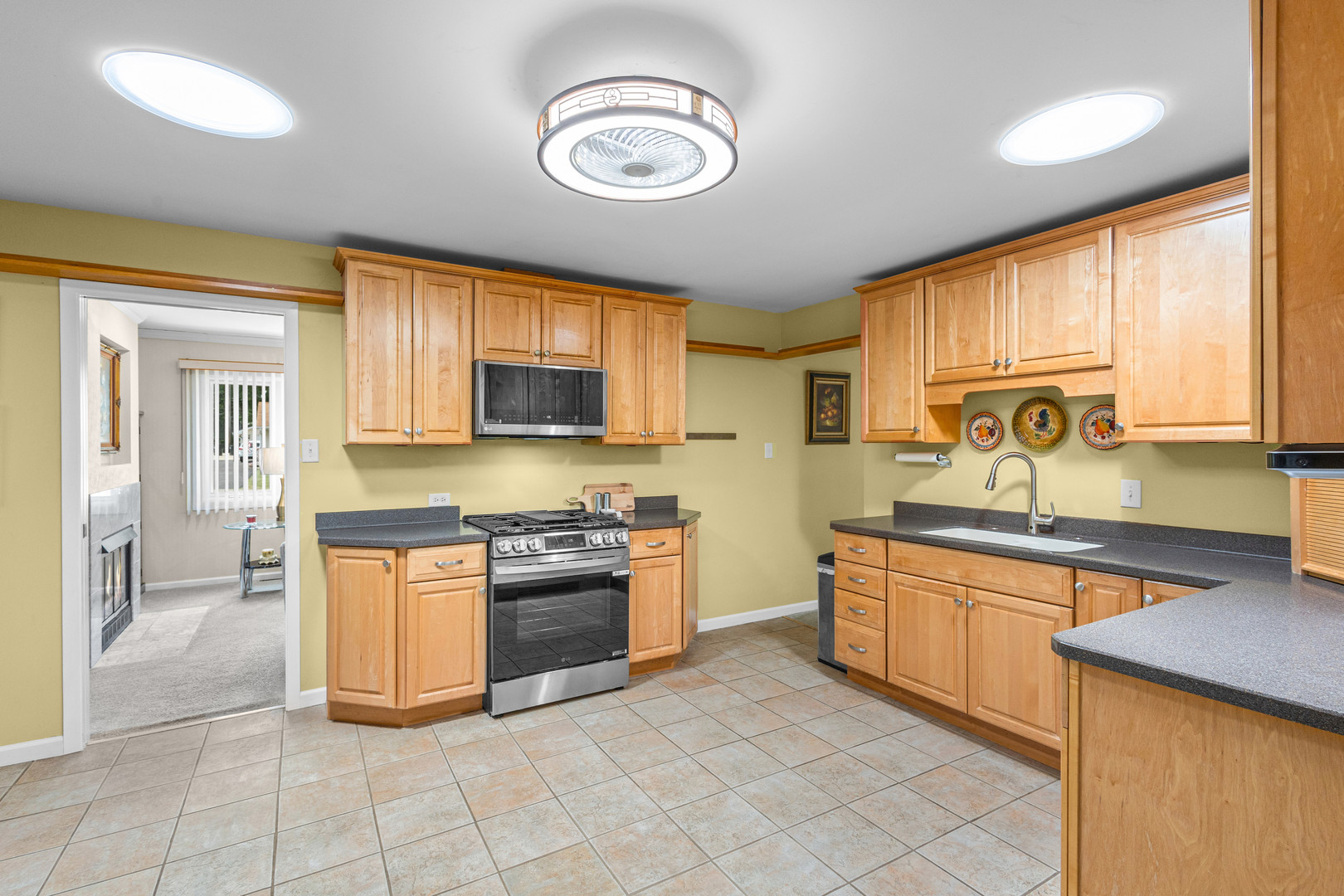 1125 Highland Road Property Photo 6