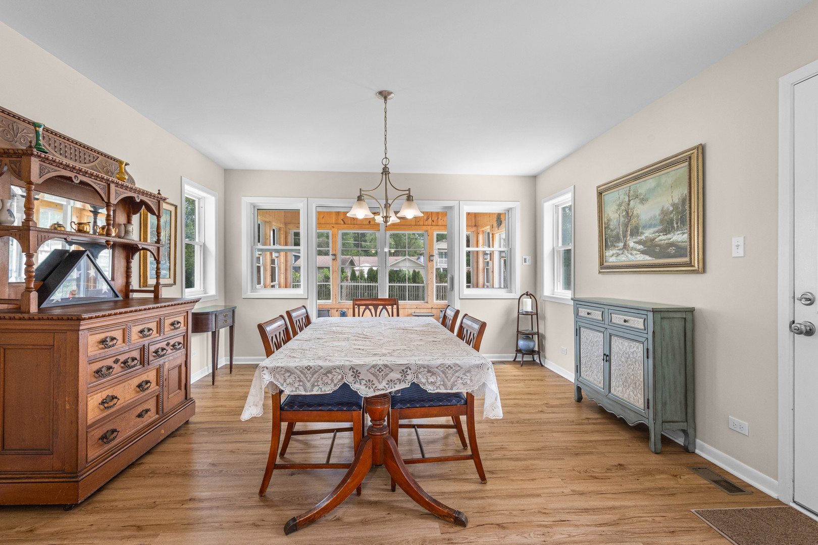 1125 Highland Road Property Photo 8