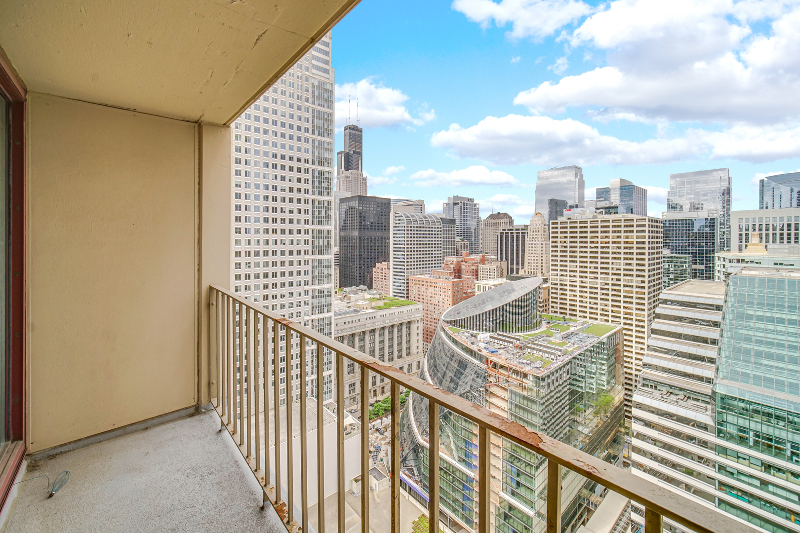 200 N Dearborn Street 4308 Property Photo 11