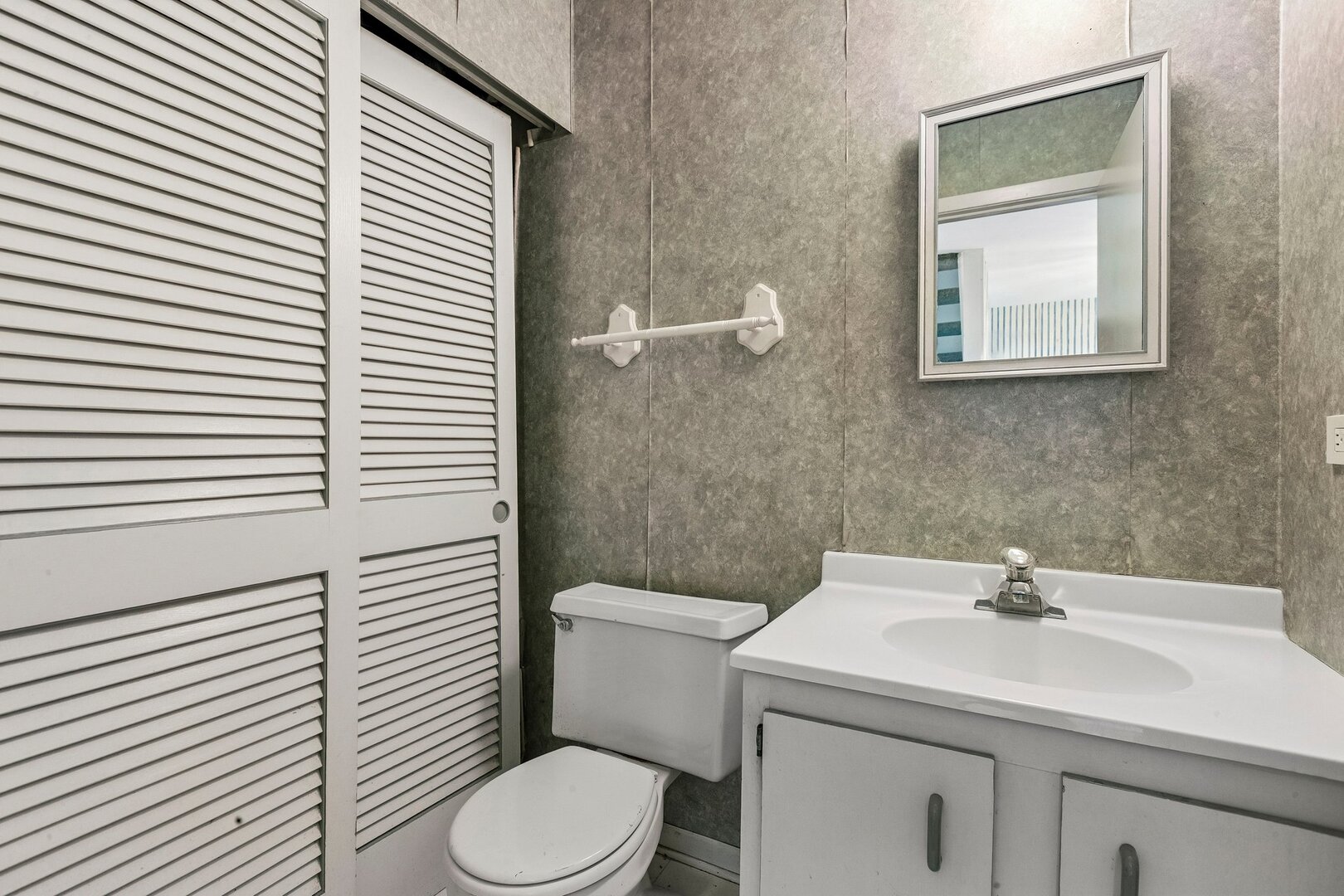 12720142 Property Photo 10