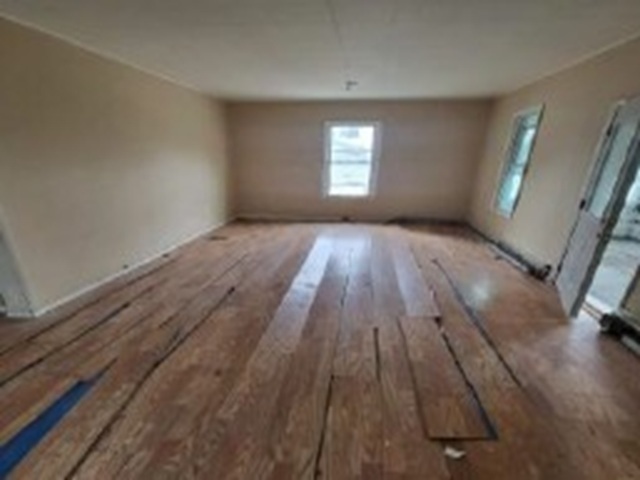912 N Central Avenue Property Photo 6