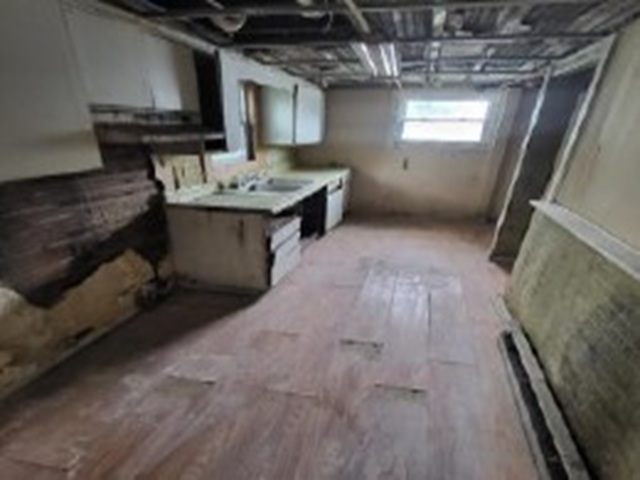 912 N Central Avenue Property Photo 8