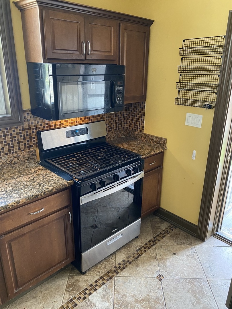 1225 E 71st Place Property Photo 16