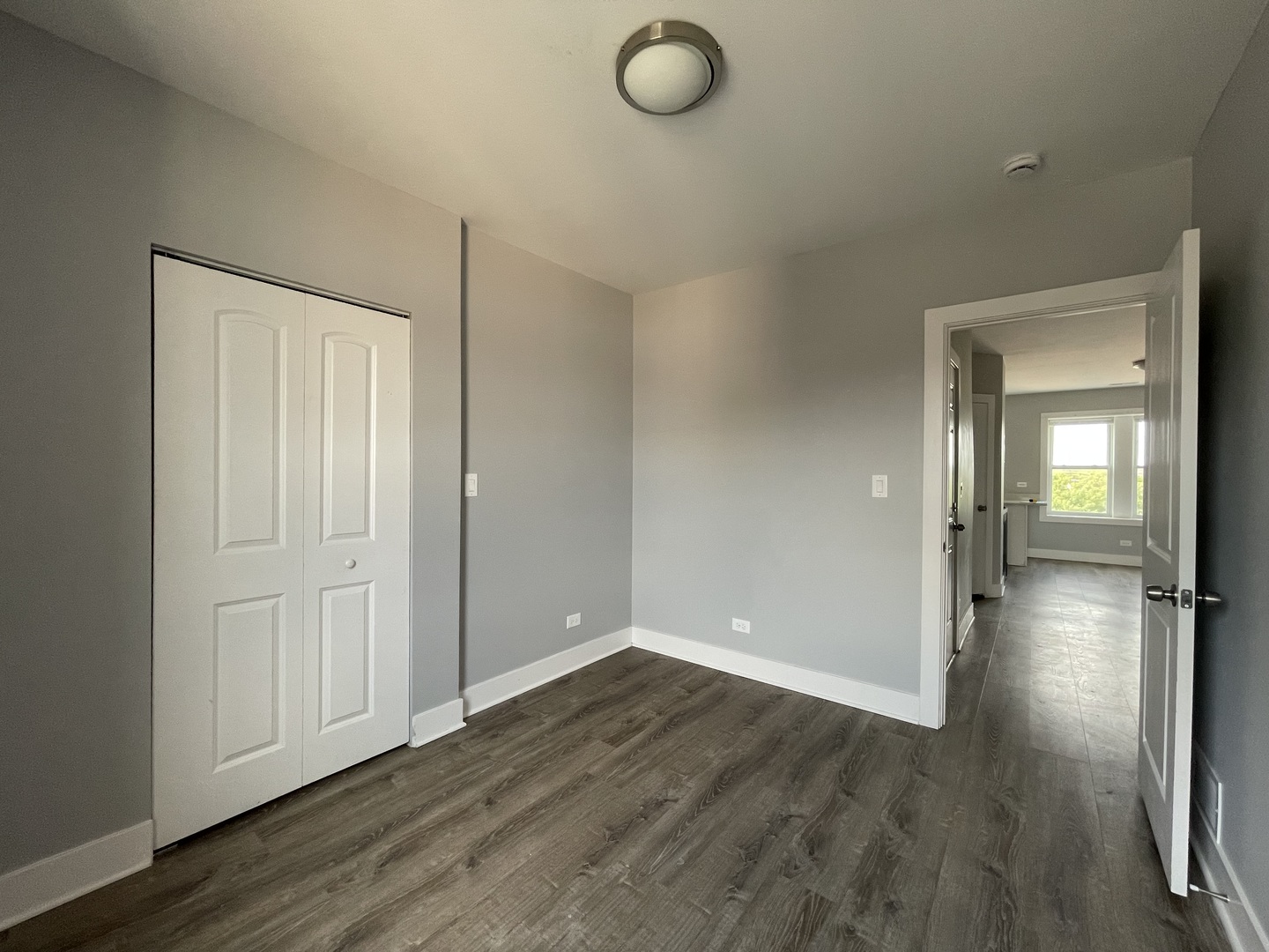 722 N Austin Boulevard 3e Property Photo 8