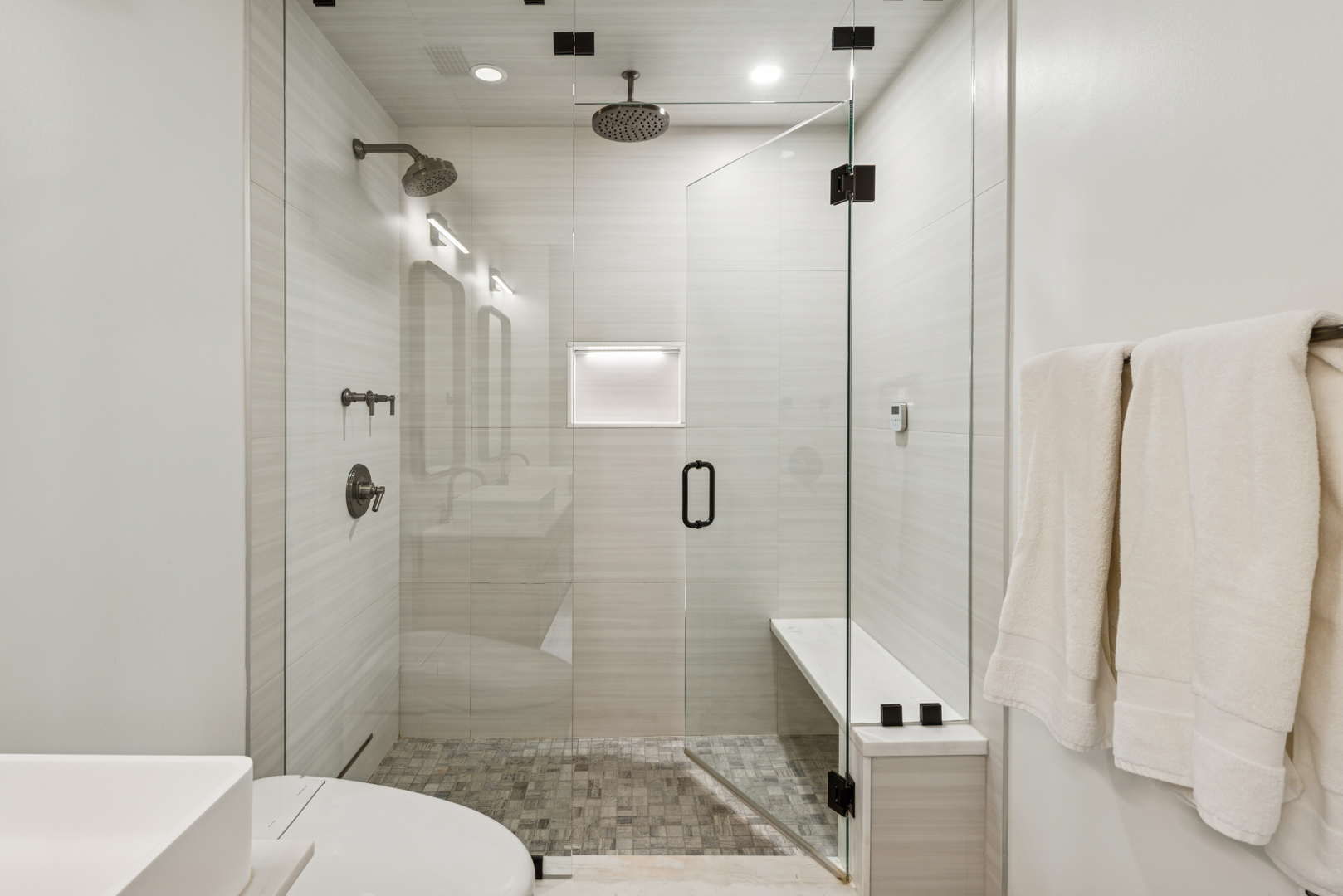 333 W Hubbard Street 801 Property Photo 17
