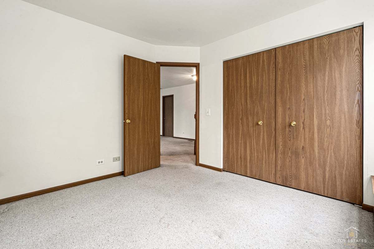 1115 Hunt Wyck Court 1115 Property Photo 24