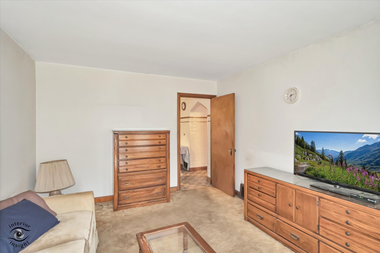 4534 S Karlov Avenue Property Photo 8