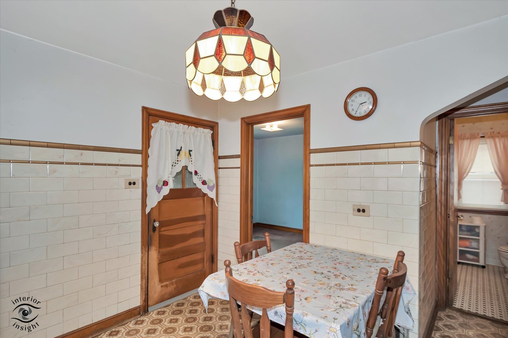 4534 S Karlov Avenue Property Photo 12