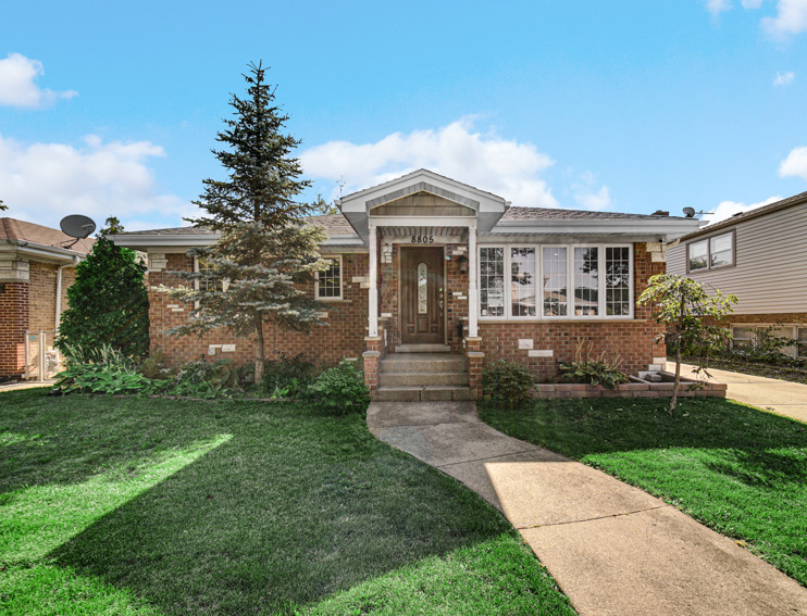 8805 Oriole Avenue Property Photo 1