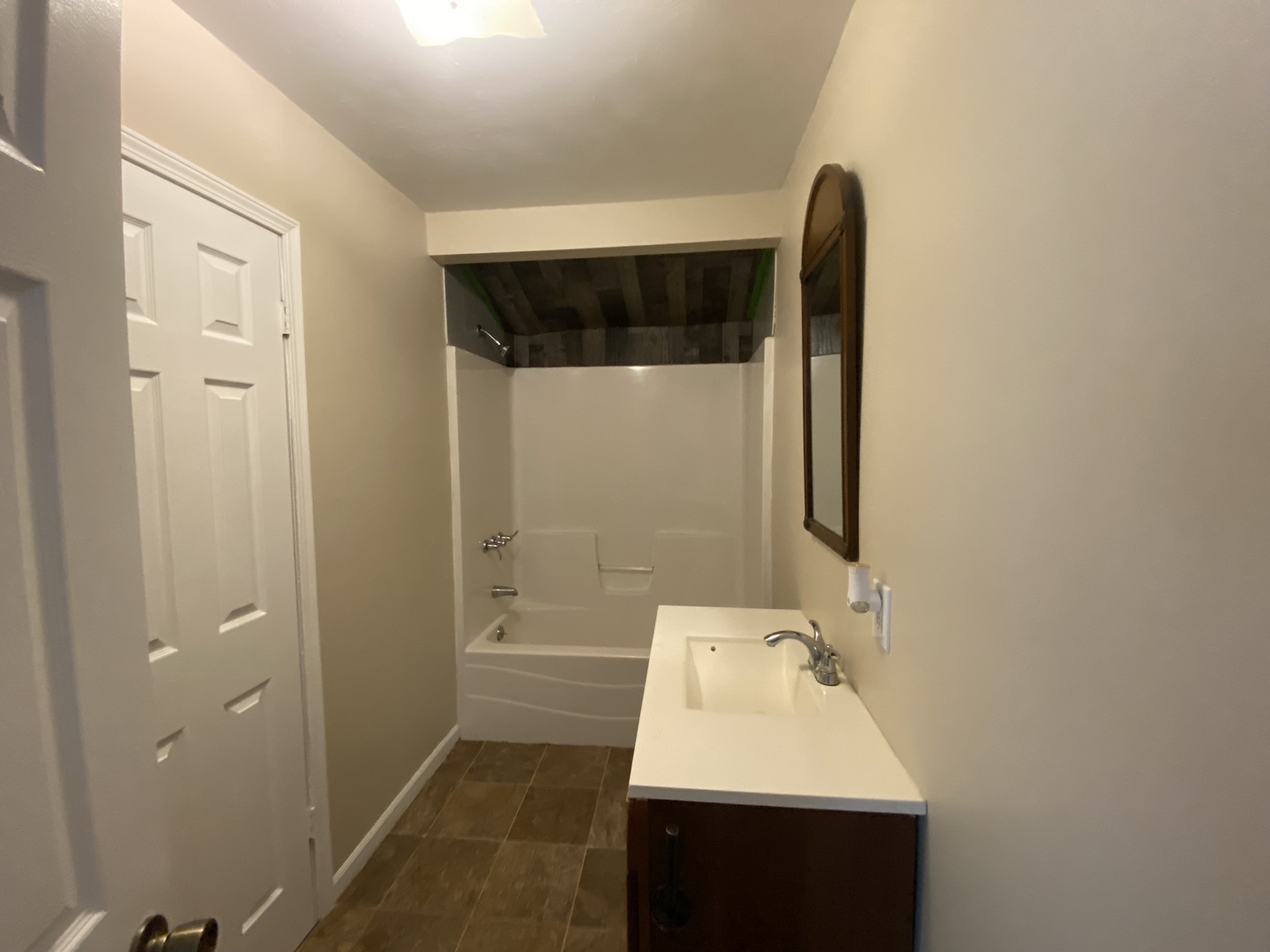 320 S Hubbard Avenue Property Photo 8
