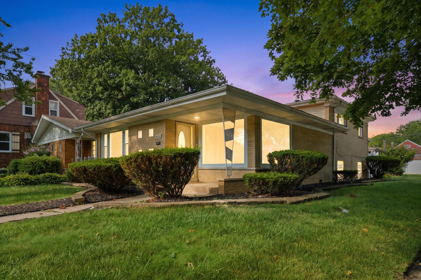 14500 S Wabash Avenue Property Photo 1
