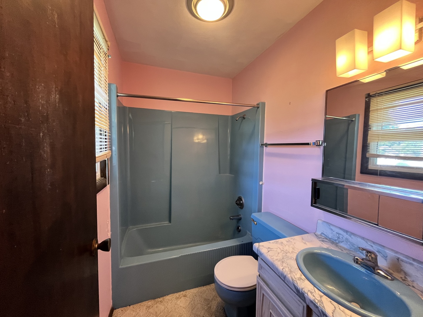 501 N 4th Avenue Property Photo 9