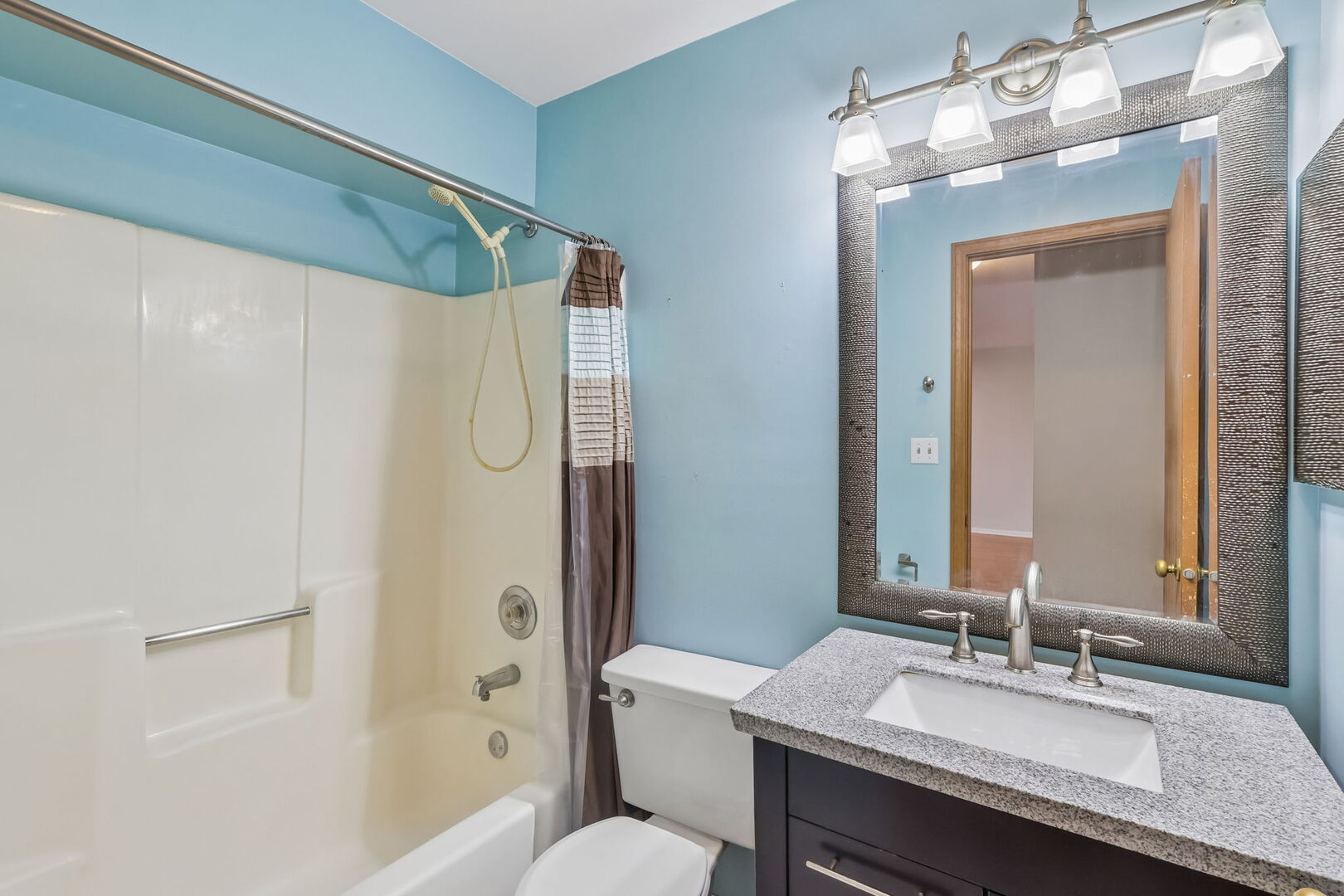 641 Hapsfield Lane 103 Property Photo 13