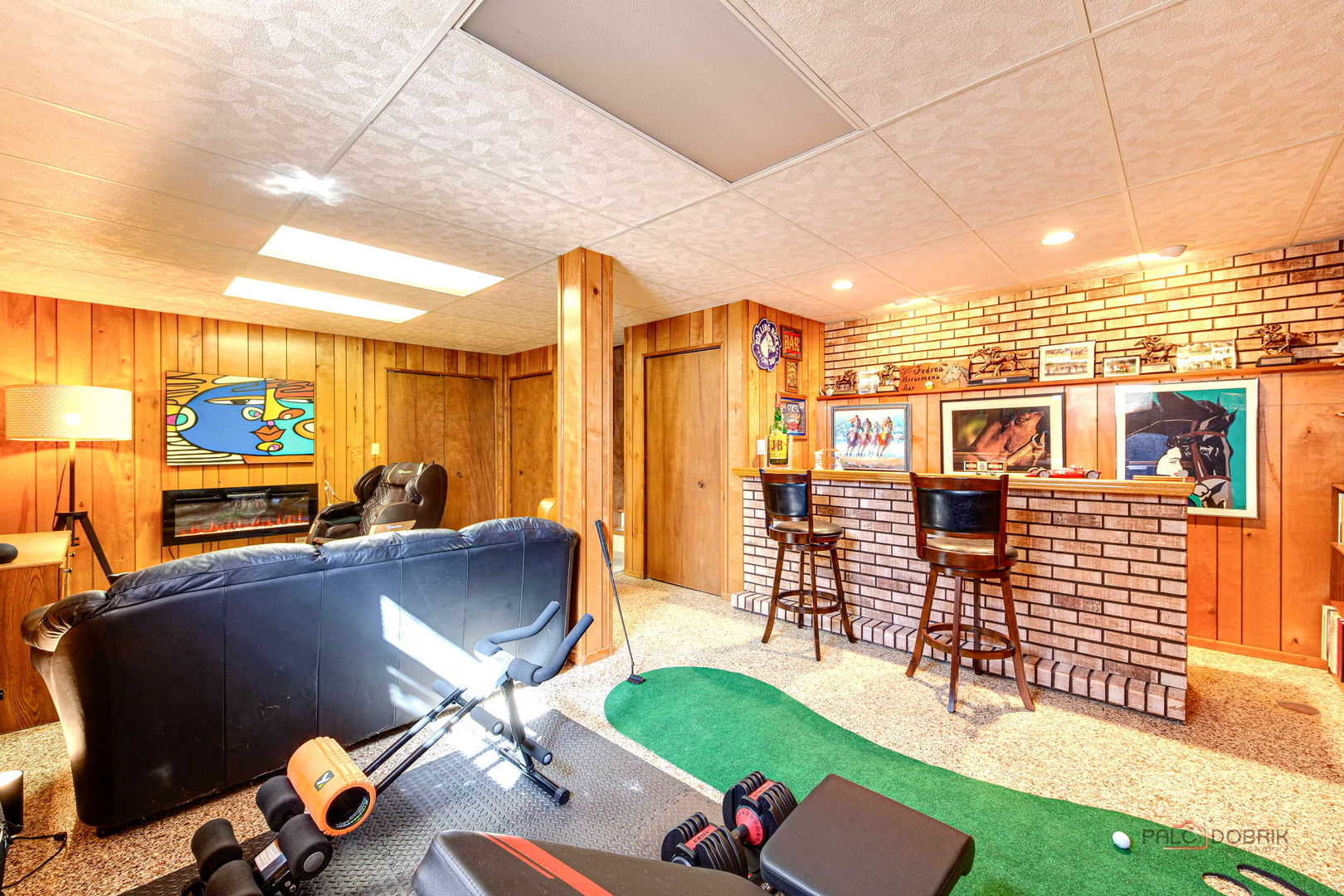 2042 S Goebbert Road Property Photo 33
