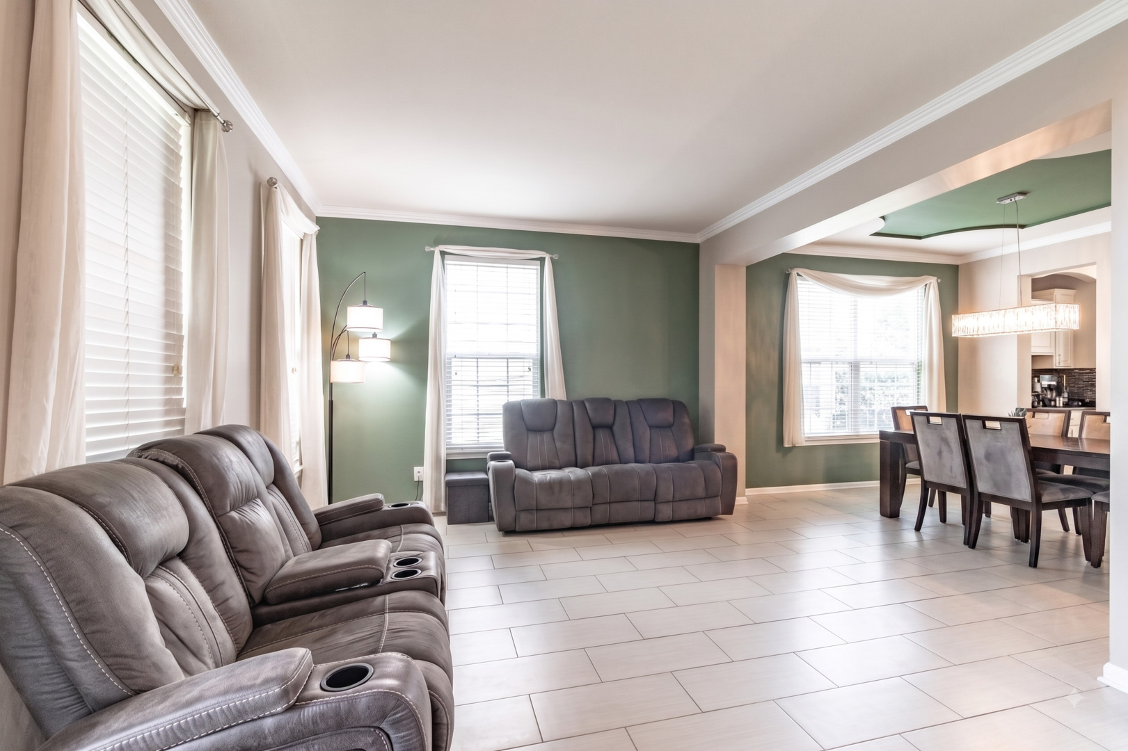10727 Mayfield Lane Property Photo 4