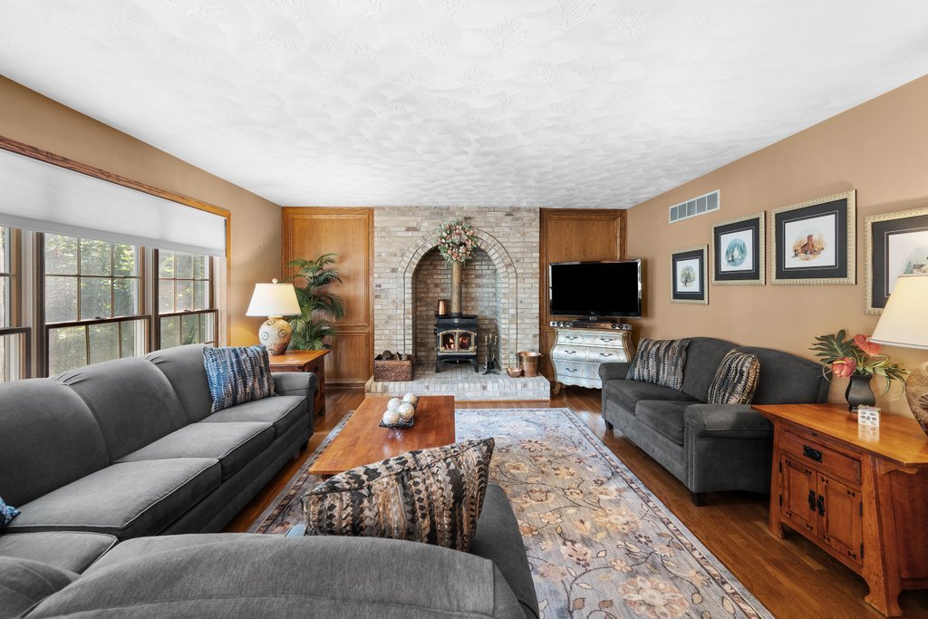 1017 W 57th Street Property Photo 15