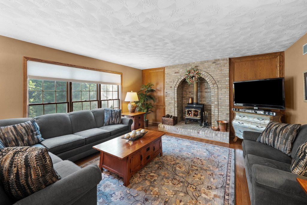 1017 W 57th Street Property Photo 17